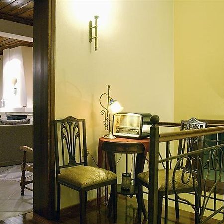 Iatrou Guesthouse Портарія Екстер'єр фото