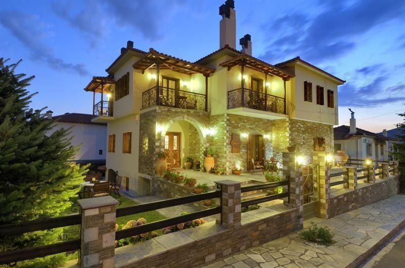 Iatrou Guesthouse Портарія Екстер'єр фото