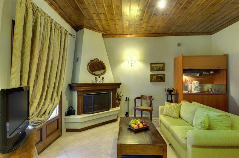 Iatrou Guesthouse Портарія Номер фото