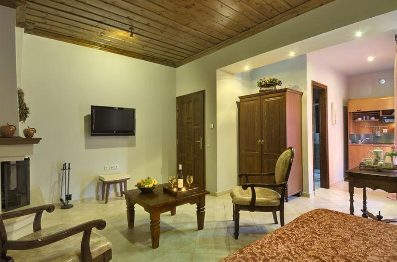 Iatrou Guesthouse Портарія Номер фото