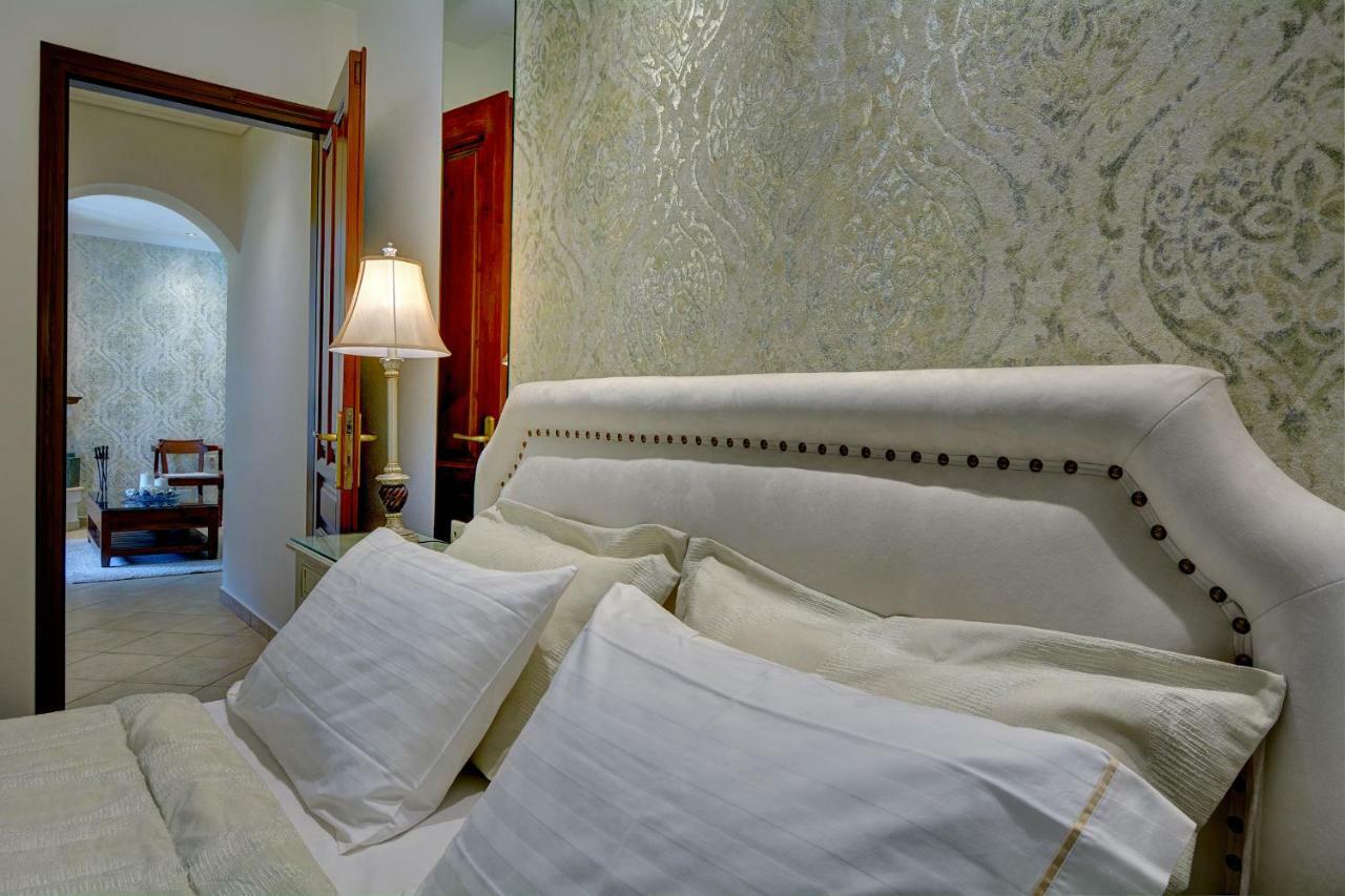 Iatrou Guesthouse Портарія Екстер'єр фото